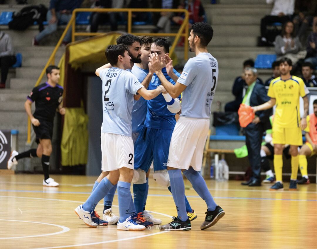 El Santiago Futsal intentará seguir ganando y espera los fallos del Córdoba