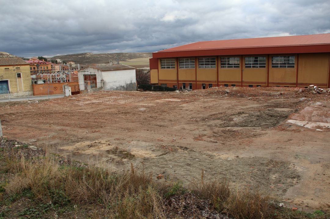 Solar donde la Junta de Castilla y León construirá el futuro Centro de Salud de Cuéllar