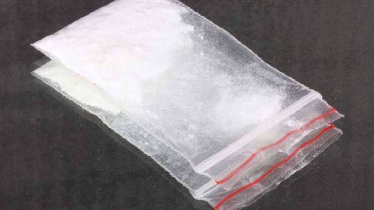 Le extrajeron 27 bolsas de cocaína líquida del estómago