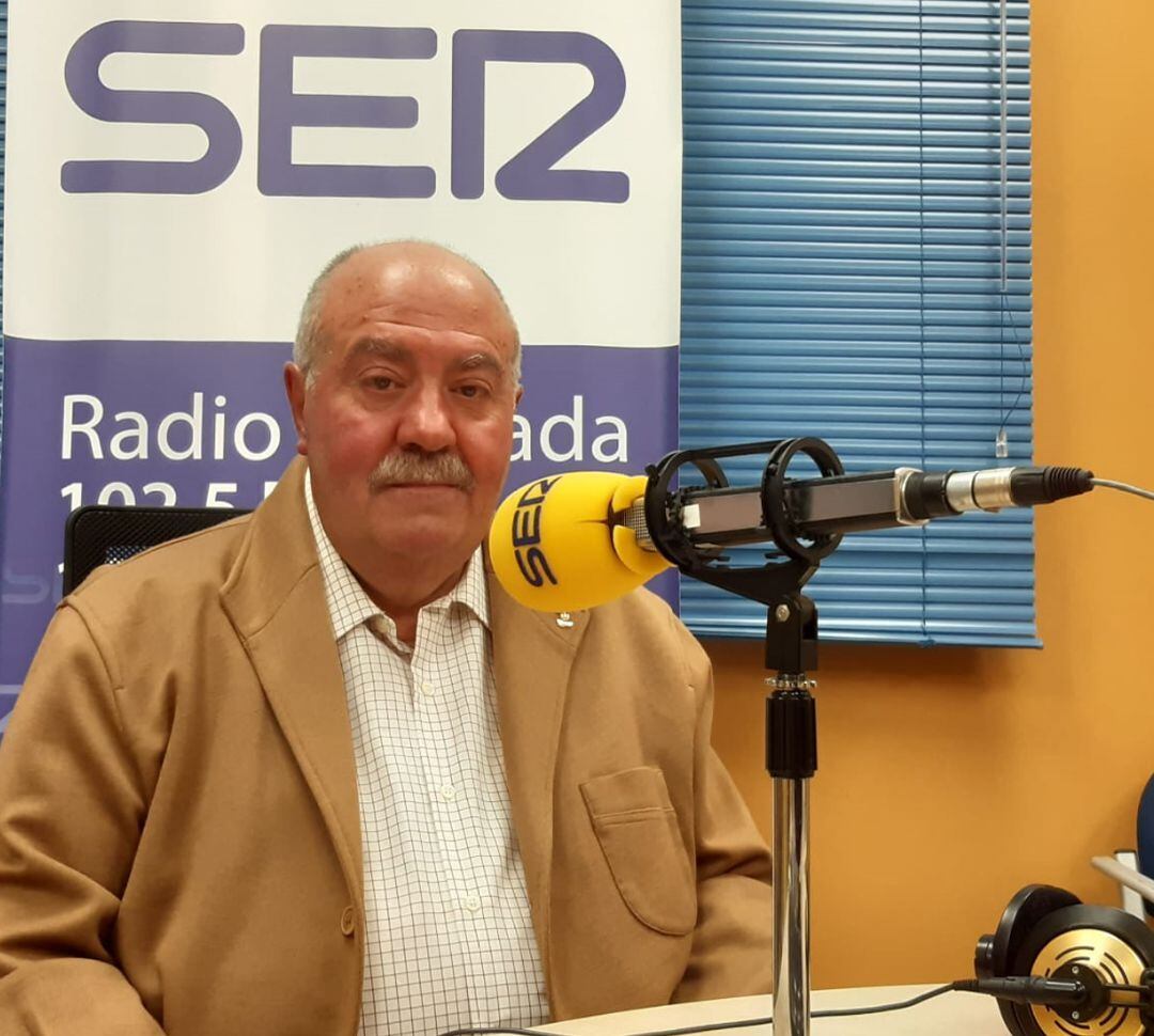 El empresario Ramón Arenas, en los estudios de Radio Granada