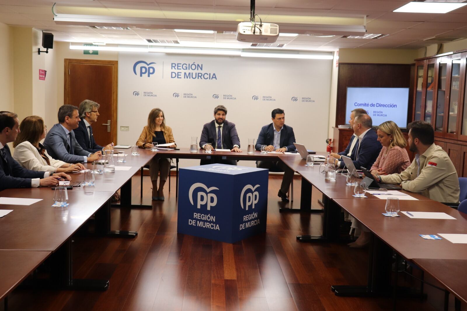 Reunión del Comité de Dirección del PP presidido por López Miras