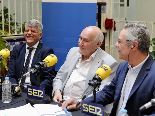 Desde la izquierda, Nacho Ansó, director del NH Collection, Sánchez Araujo y Salomón Hachuel