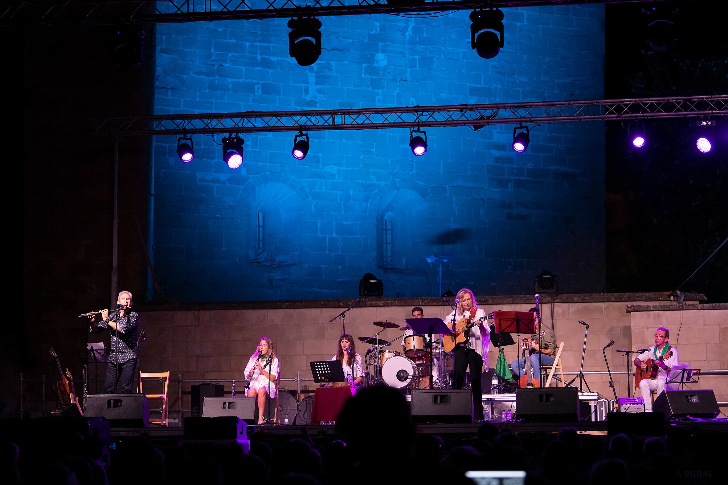 Olga y Los Ministriles en el festival Iberia@huesca.folk