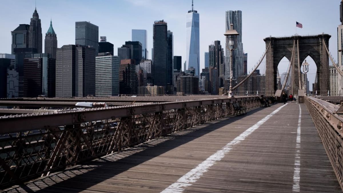 Academia de saberes inútiles | Lo firma un hombre pero lo hizo una mujer: la historia detrás del mítico Puente de Brooklyn