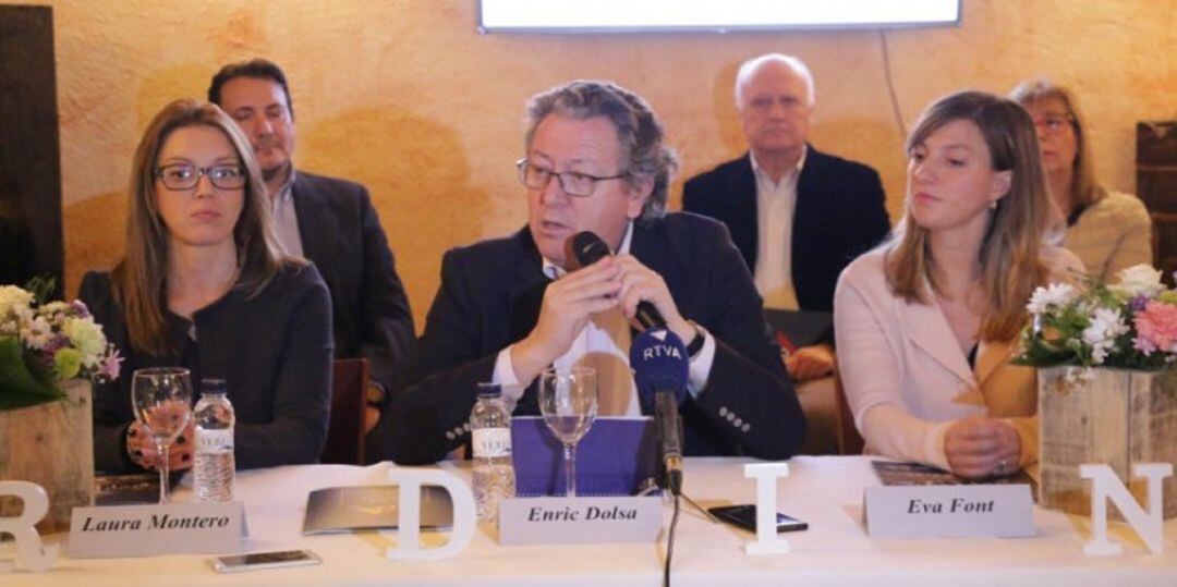 El cap de llista X'Ordino, Enric Dolsa, presentant la seva candidatura a les eleccions comunals del 15 de desembre.