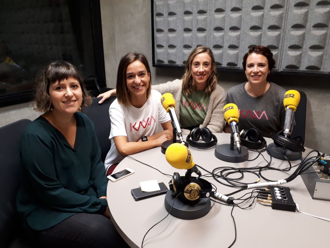 De izquierda a derecha: Vanessa Hortas, Marina Crucelaegui, Marta Prol y Jone Barandika