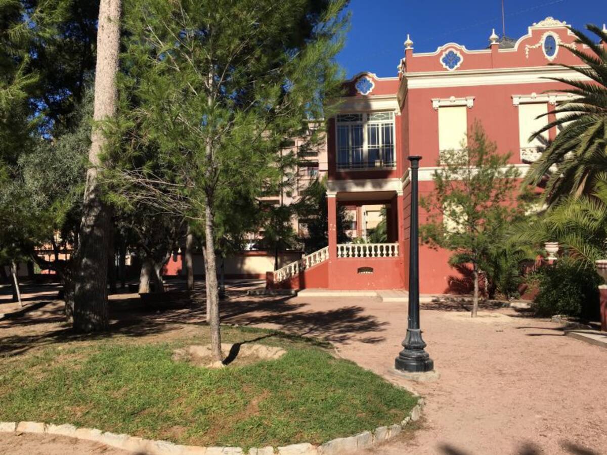 La reducción del presupuesto en Elda obliga a recortar 400.000 euros de IDELSA