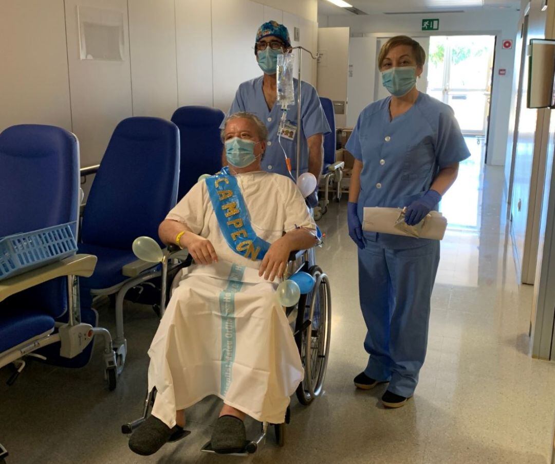 En Valentí ha estat el darrer menorquí en sortir de la UCI de l'hospital. Ja no queden malalts amb Covid-19 en aquest departament.