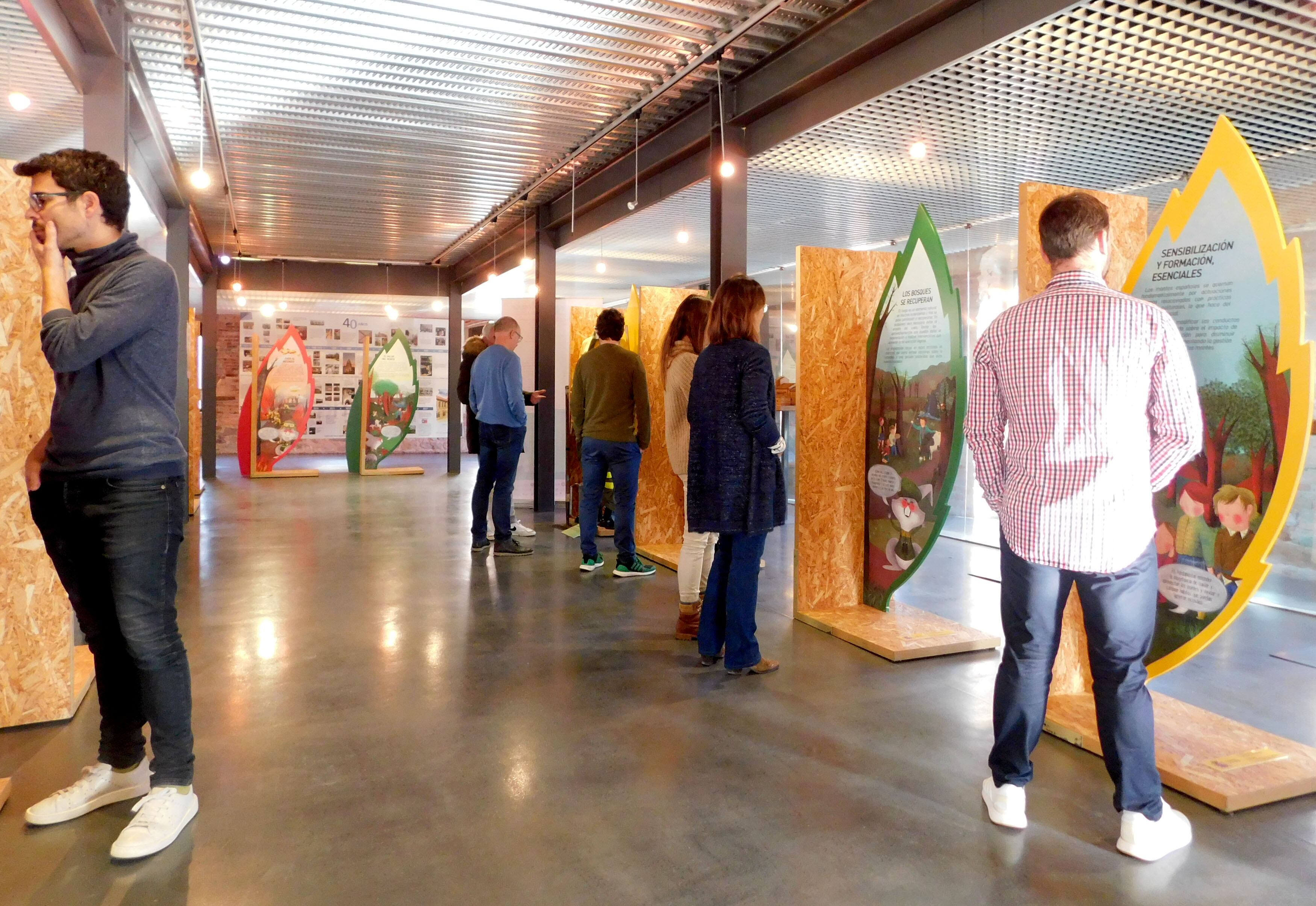 La Fundación Santa María la Real acoge una exposición sobre prevención de incendios forestales