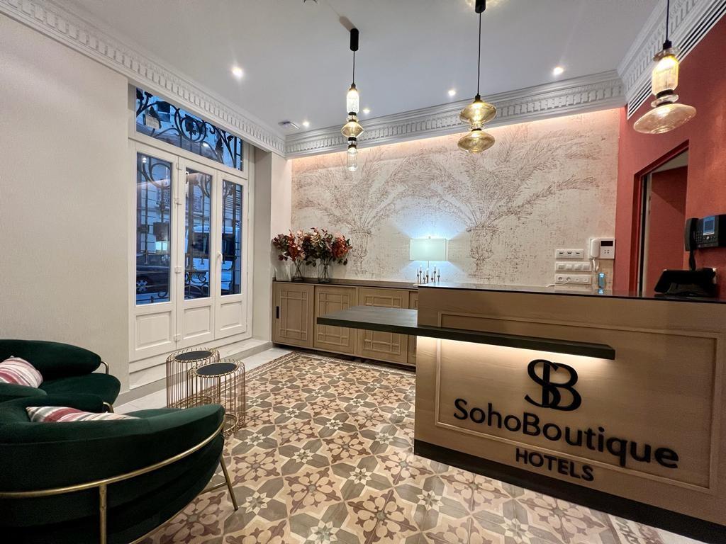 Recepción de SohoBoutique en València.