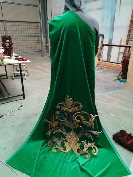 Momento de elaboración del manto de El perro andalú