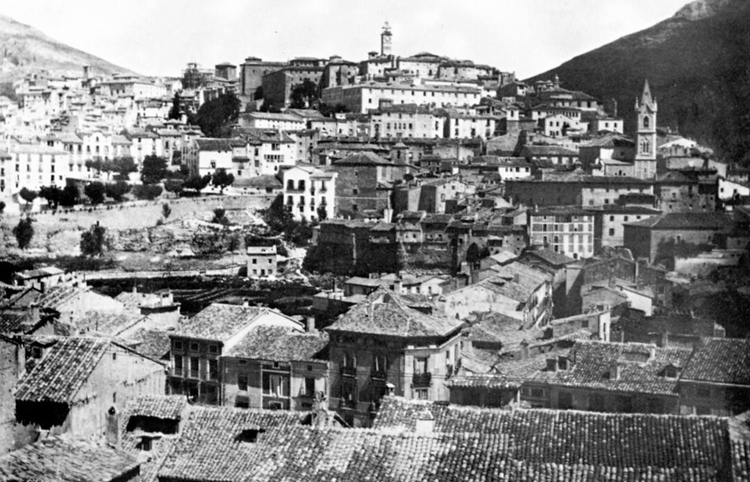 Vista de la ciudad de Cuenca en torno a 1921.