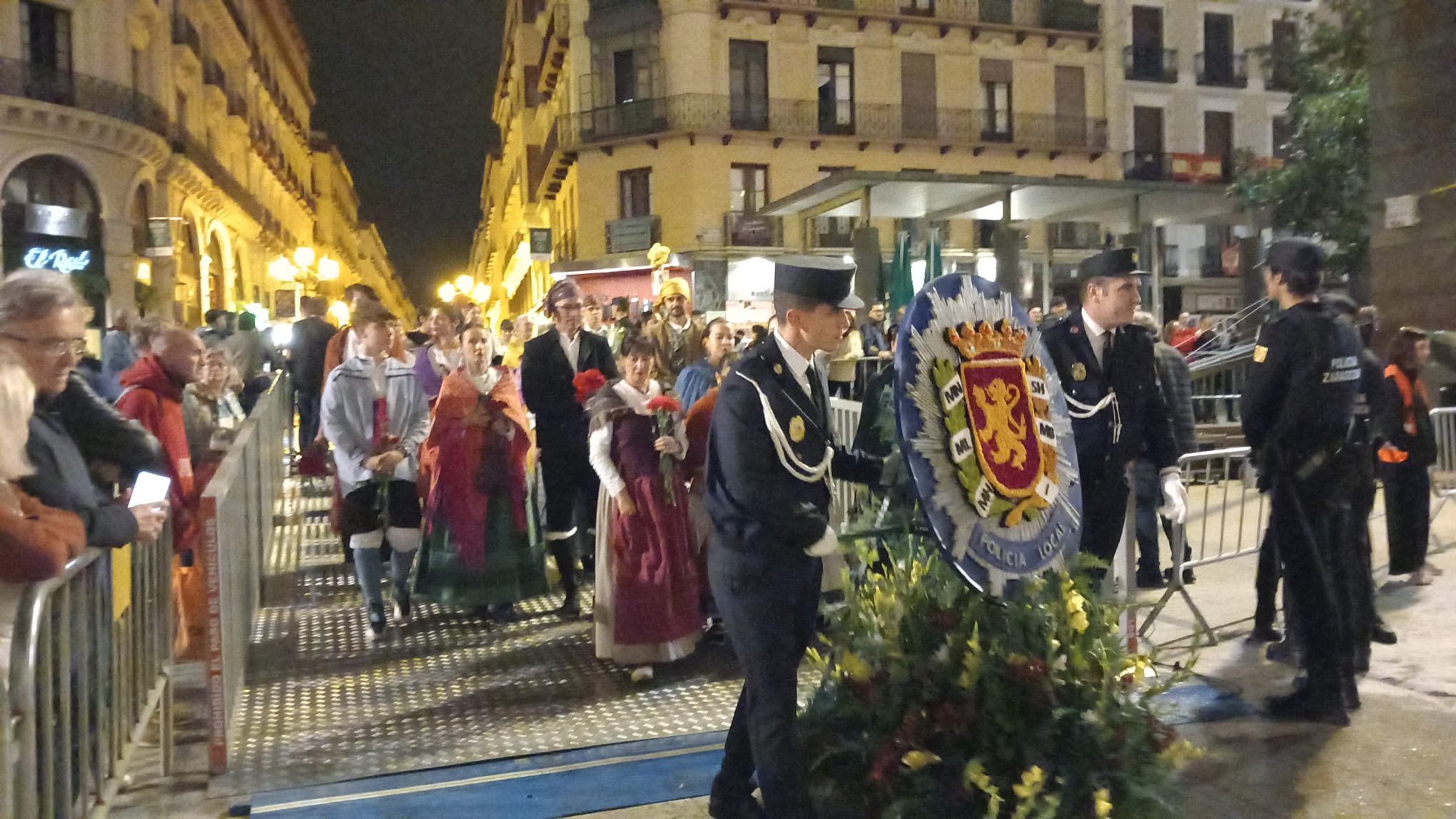 Arranca la Ofrenda de Flores 2024 en la Plaza del Pilar de Zaragoza