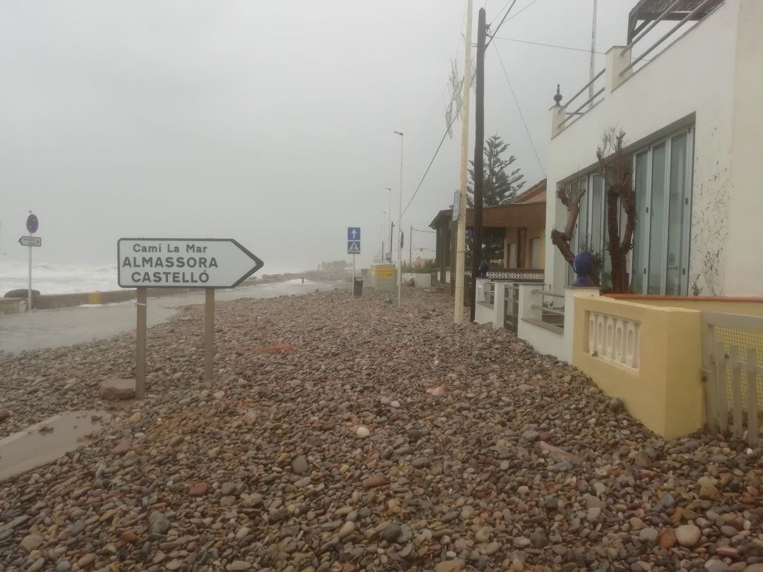Playa de Almassora durante el temporal Gloria