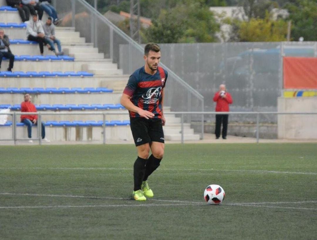 Miguel Ruiz se marcha del Eldense en busca de minutos