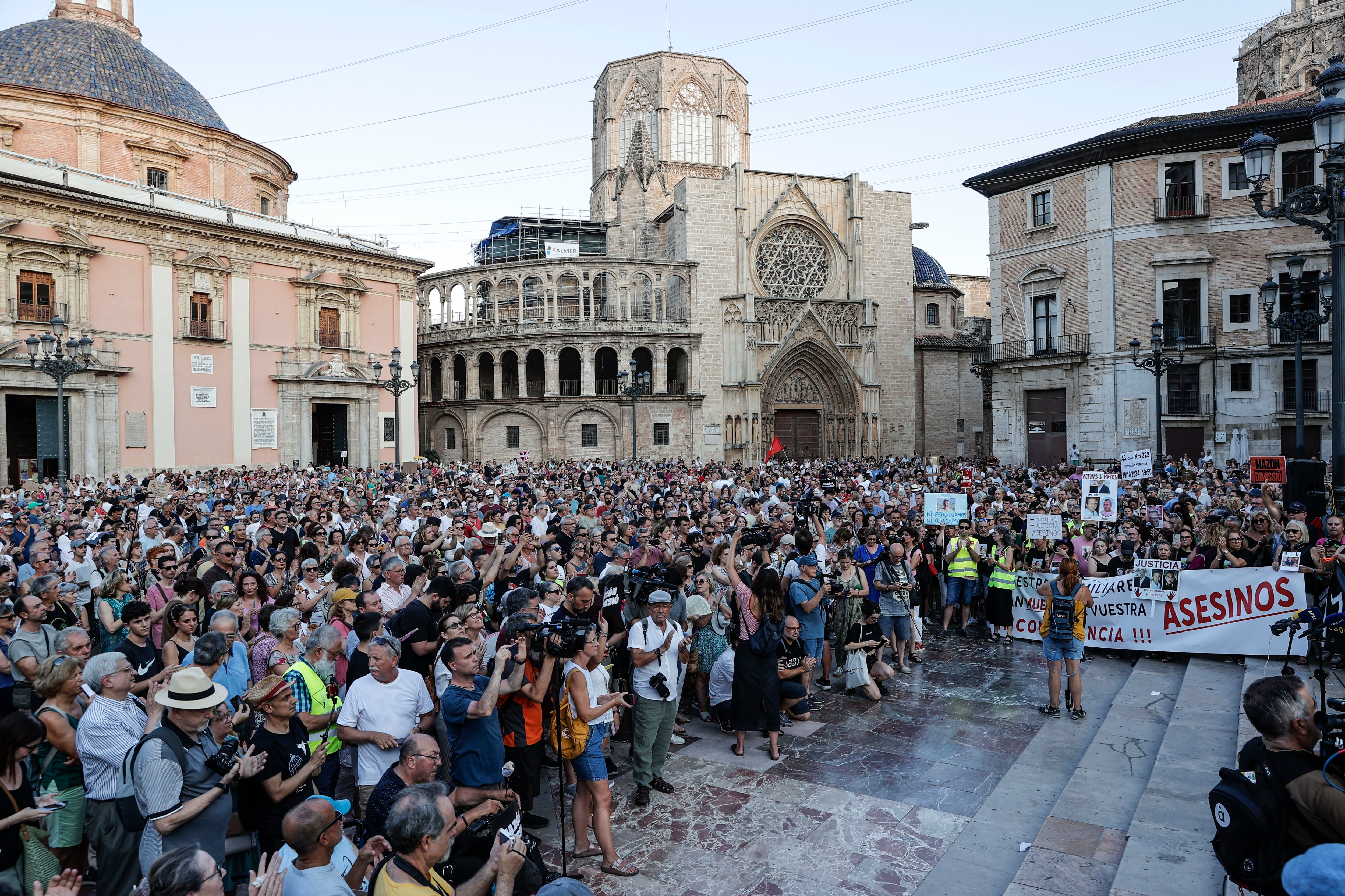  VALENCIA, 29/06/2025.- La octava manifestación para reclamar la dimisión del president de la Generalitat, Carlos Mazón