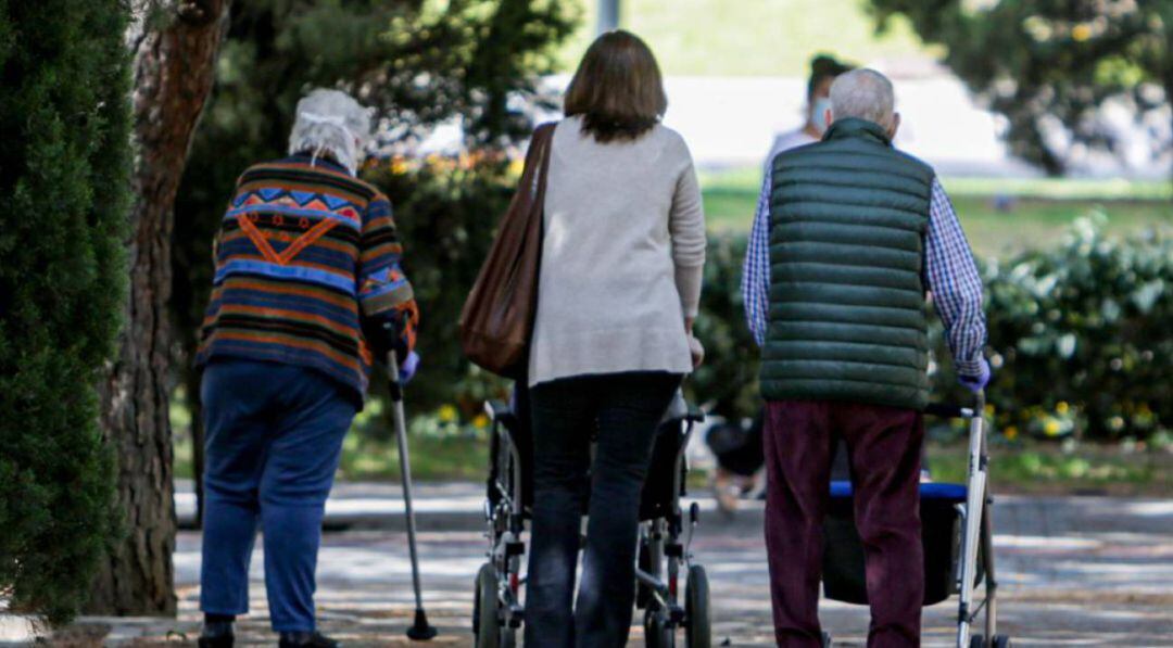 Más visitas y salidas en las residencias de Álava