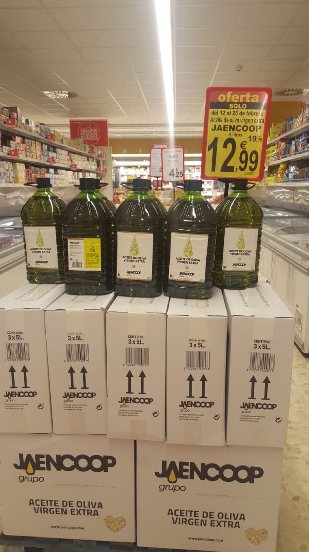 Aceite de Jaencoop en un supermercado Supersol