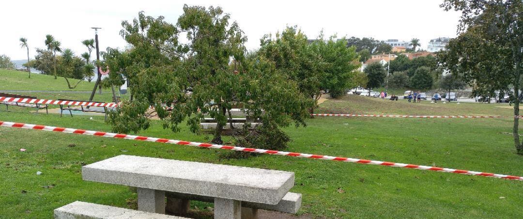 Cintas de seguridad en el parque de Eirís