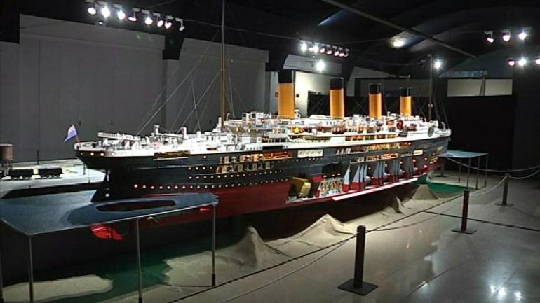 La maqueta del Titanic de 12 metros de largo, estrella en la muestra que recrea la tragedia del famoso crucero