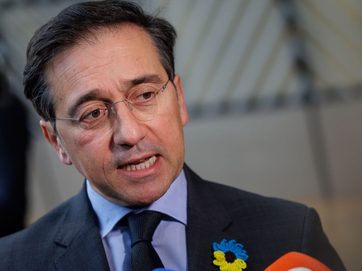 Albares califica en Radio Algeciras de 'éxito para el Campo de Gibraltar' la firma del acuerdo