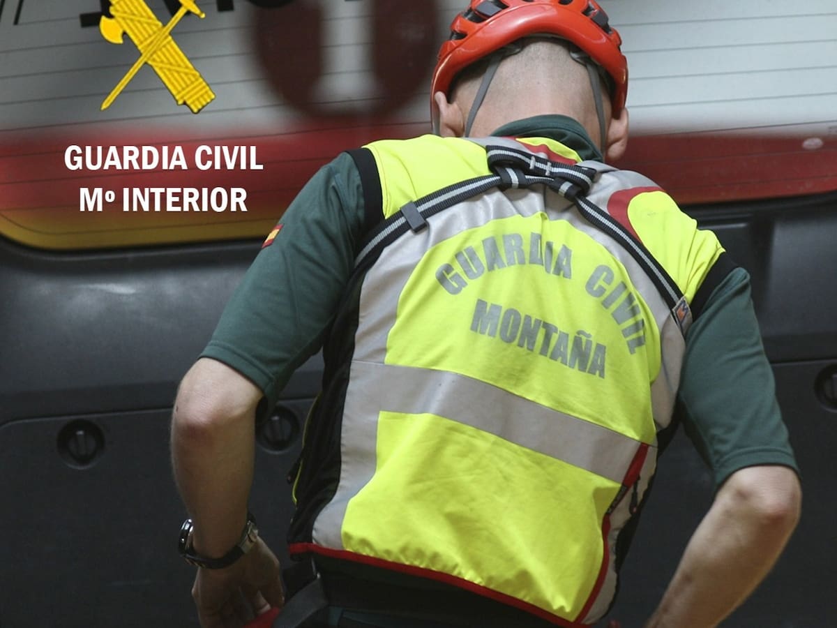 Rescatan a una escaladora herida tras caer en Valle de Abdalajís