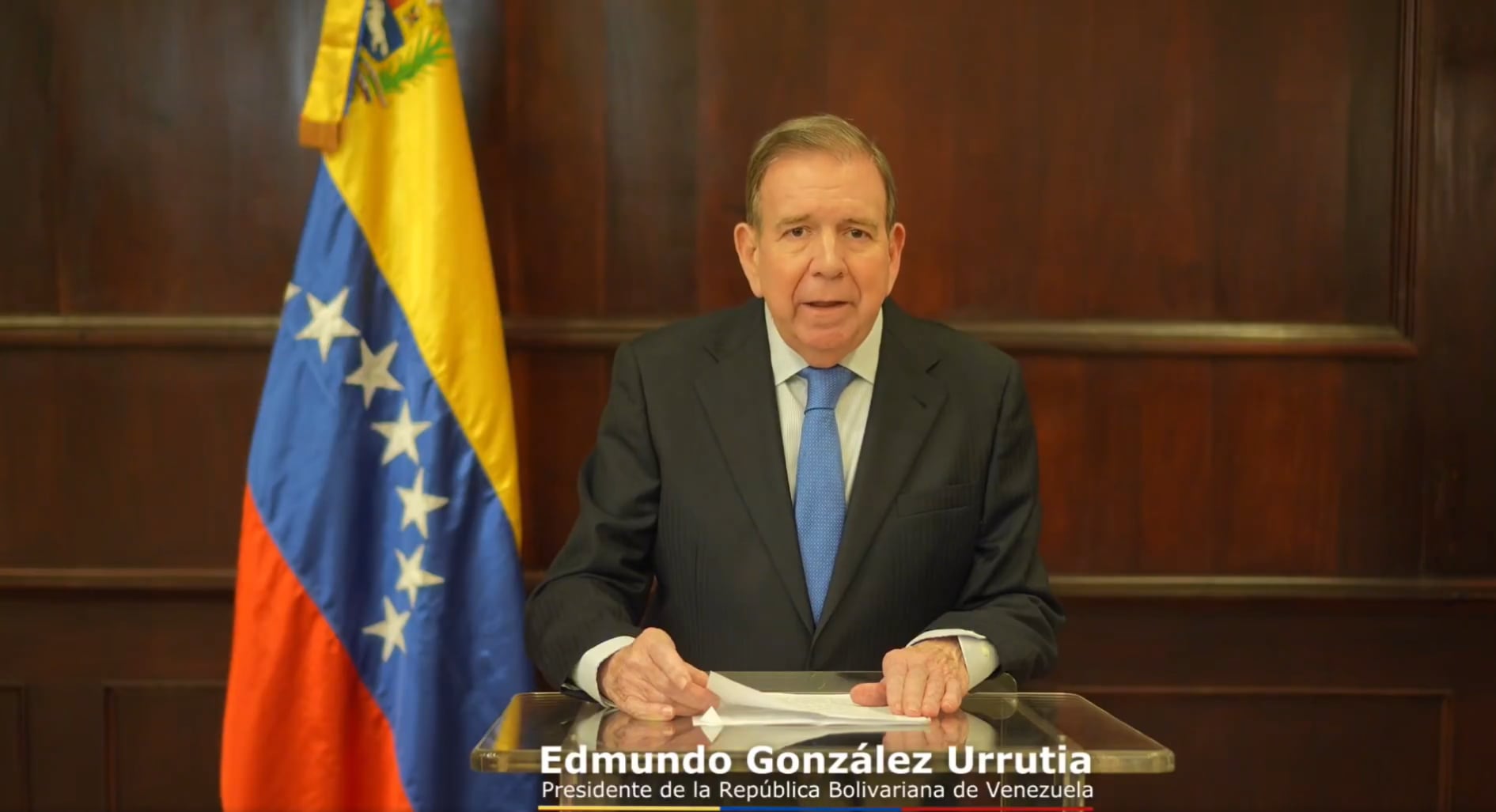 Edmundo González Urrutia durante su discurso el día de la toma de posesión en Venezuela.