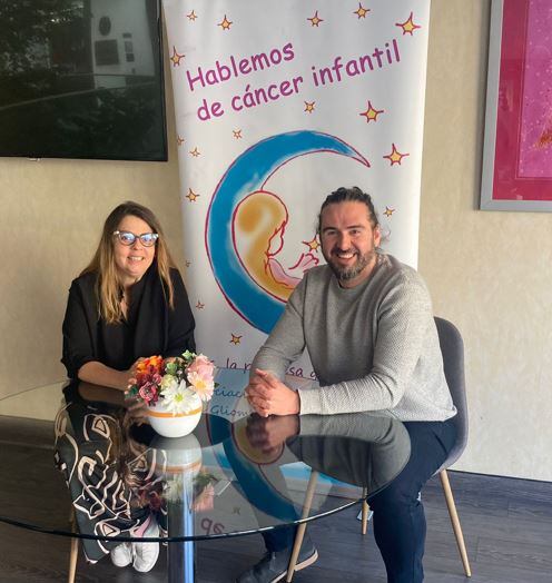 Mónica Sarasa y Néstor Oliva en la presentación