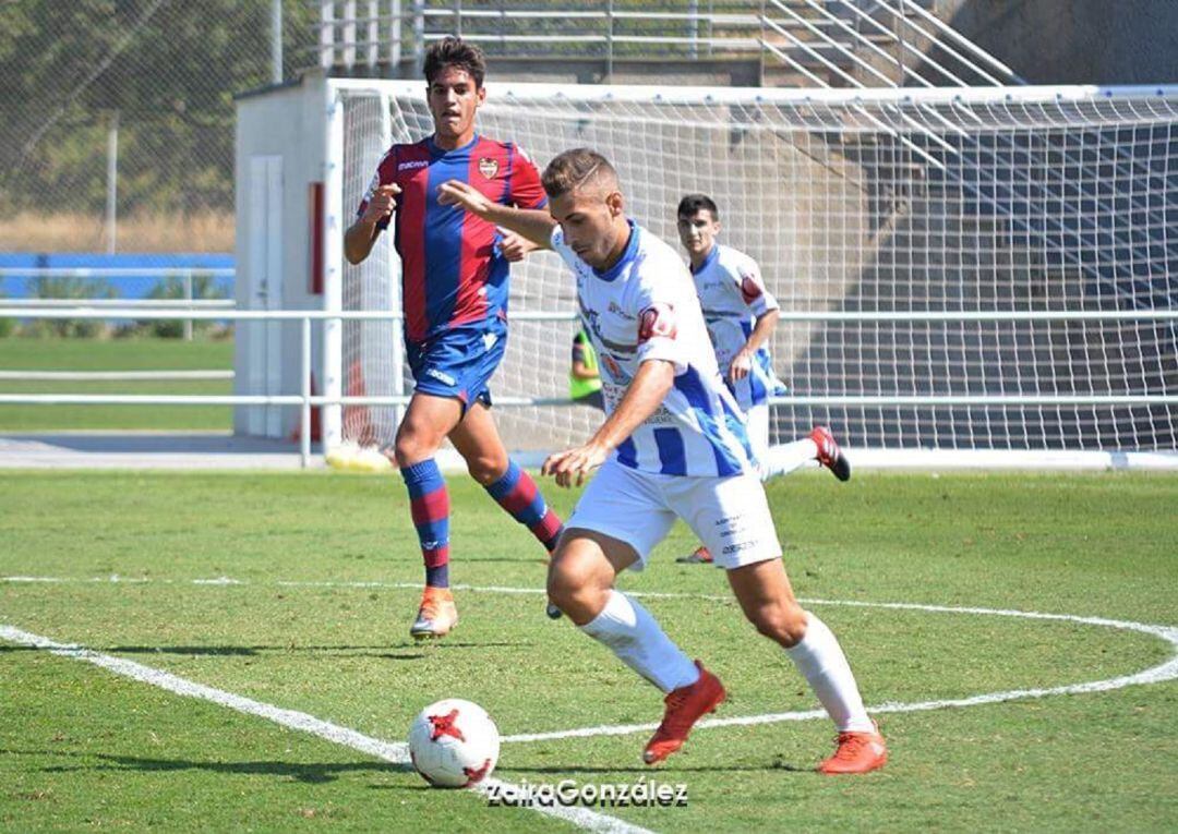 Jesús Sánchez llega al Eldense para reforzar la banda izquierda