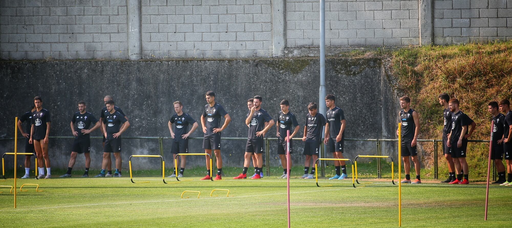 Primer entrenamiento del Racing, desarrollado este miércoles en el campo de A Gándara