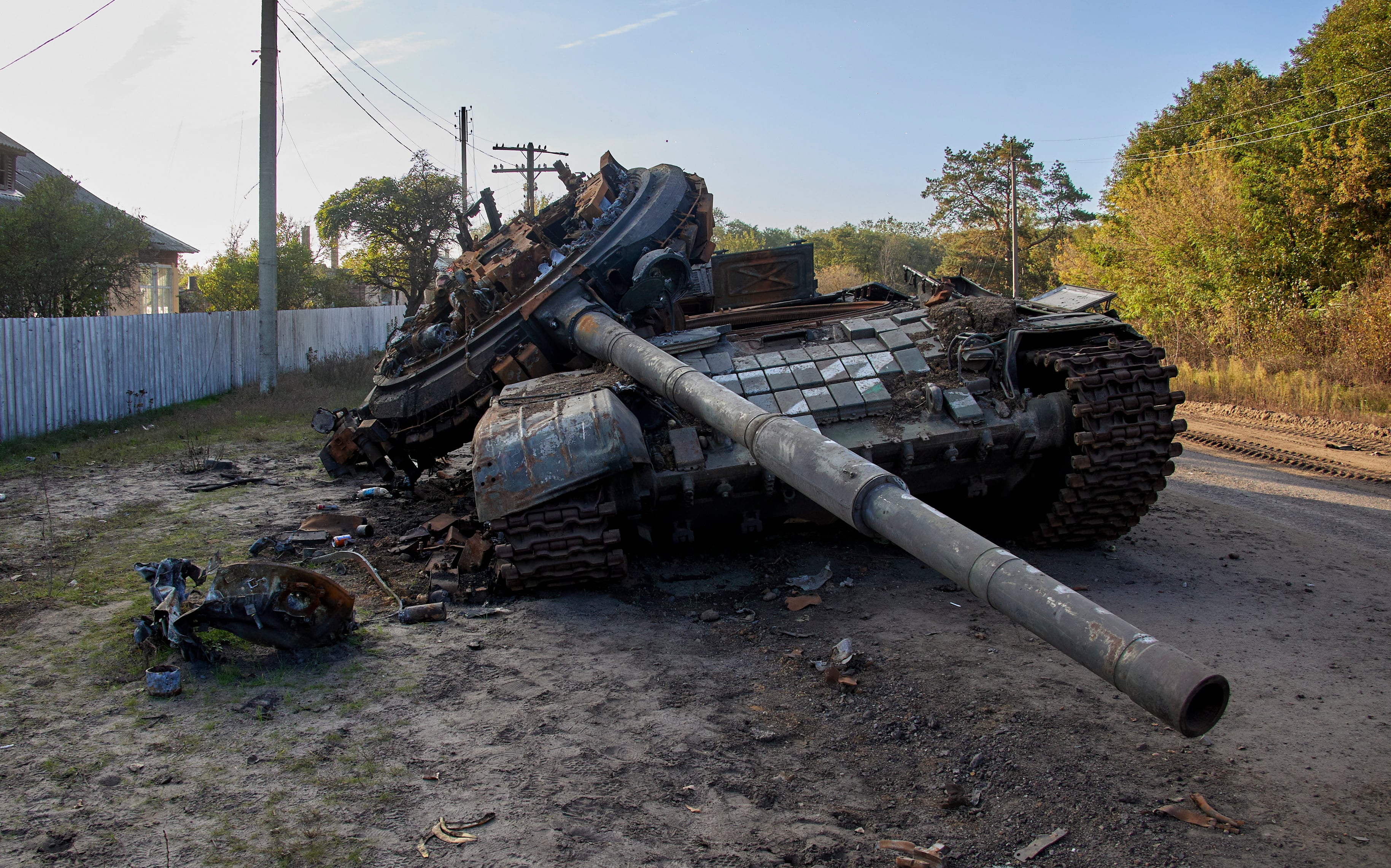 Tanque destruido en la guerra de Ucrania (Atentado, Rusia, Ucrania) EFE/EPA/SERGEY KOZLOV