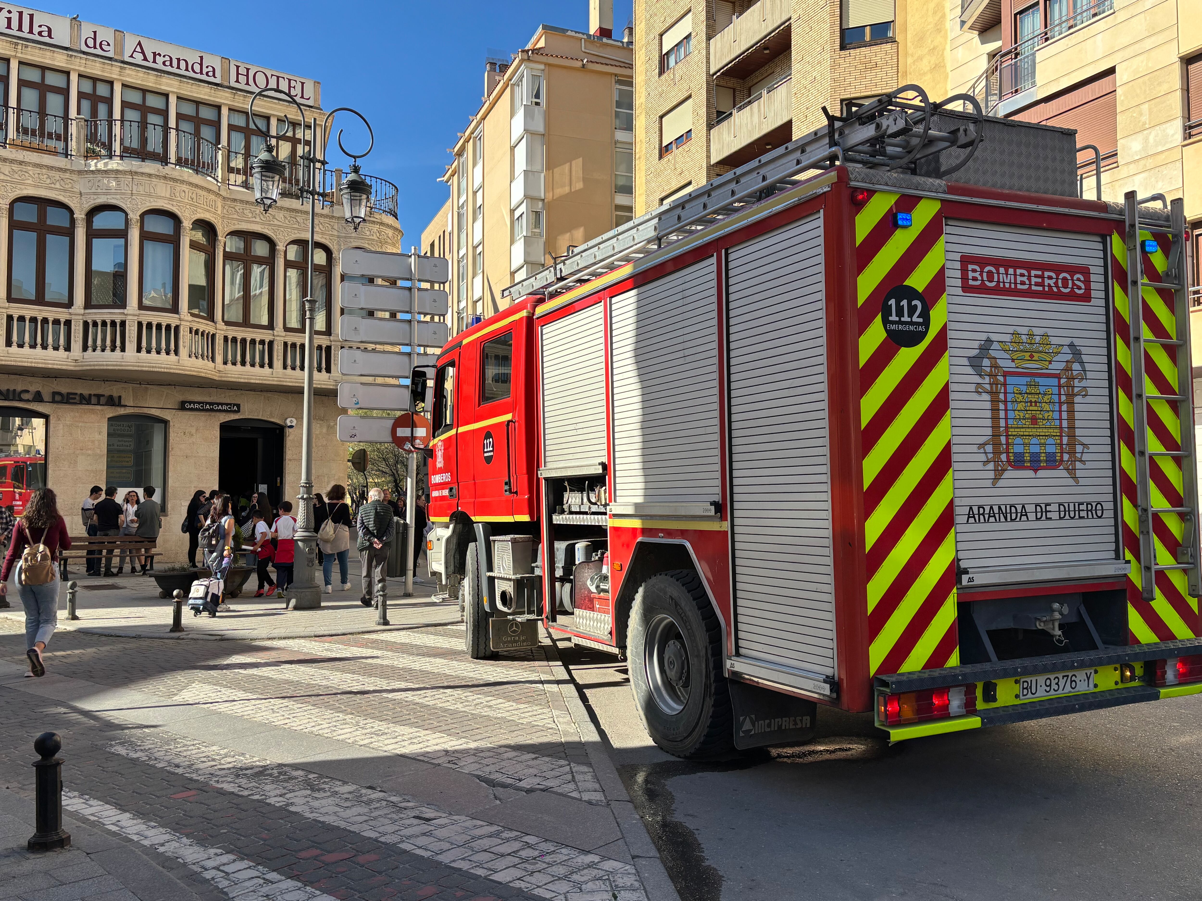 Bomberos de Aranda actuando en una clínica dental