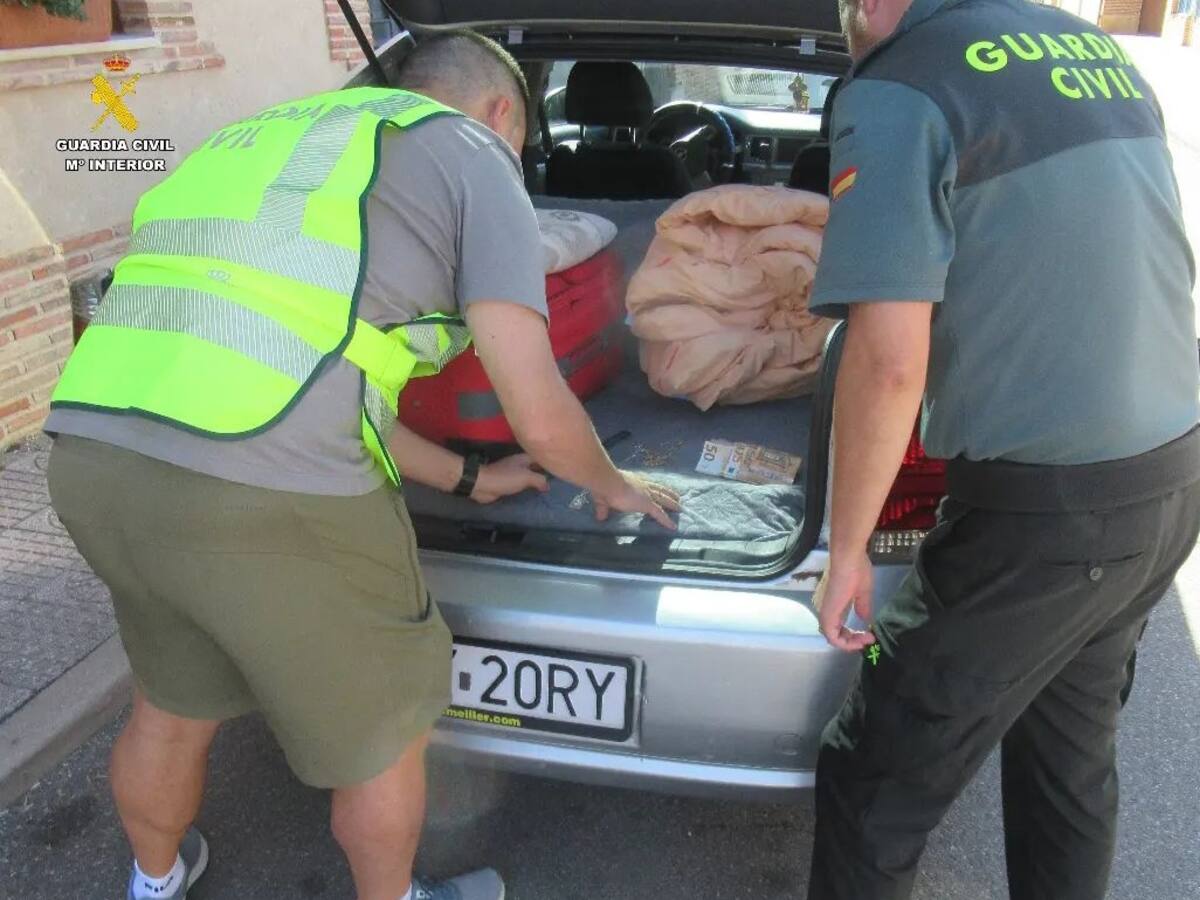 La Guardia Civil de Palencia ha detenido a cuatro personas por un delito de hurto