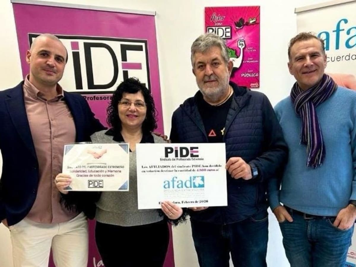 PIDE entrega 4.860 euros a AFAD Recuerda Extremadura para apoyar su labor social