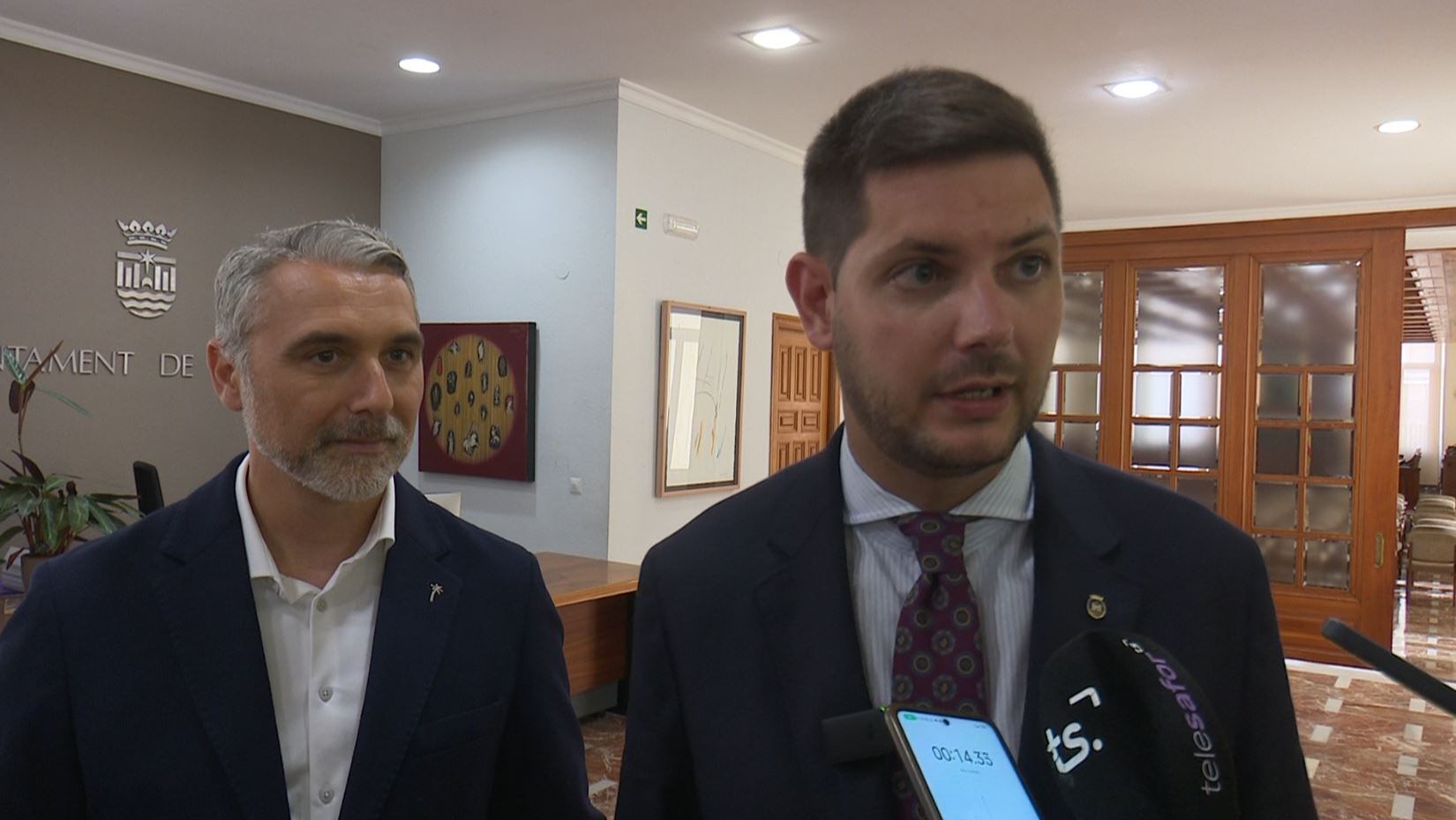 El alcalde Prieto junto al secretario autonómico de Turismo