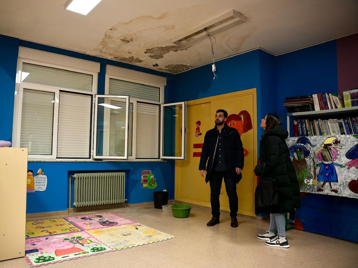 La Junta achaca las goteras del colegio de Noceda a la falta de mantenimiento municipal