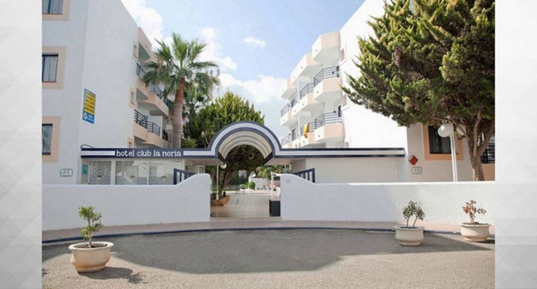Imagen del hotel puente en Ibiza