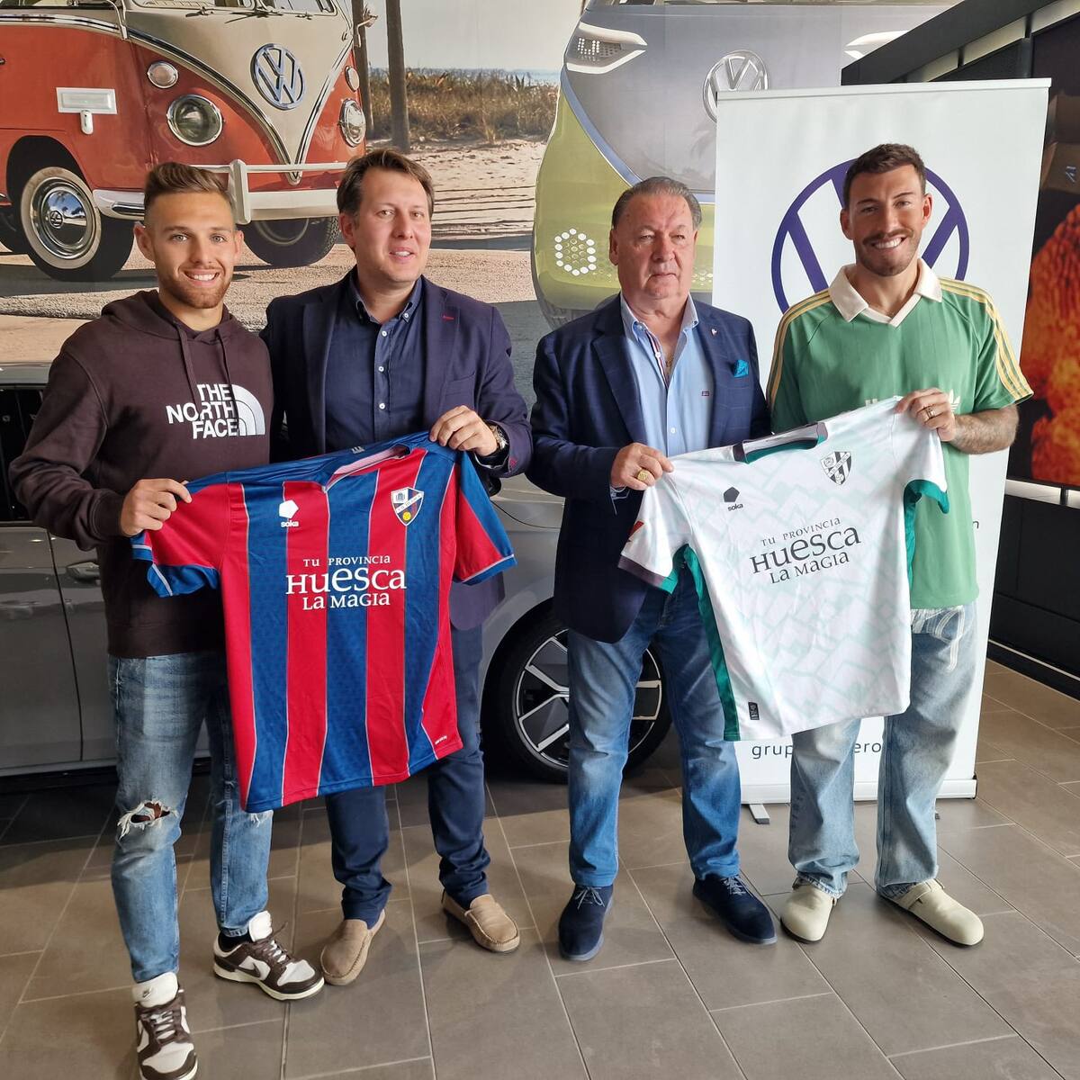 La SD Huesca: "con los pies en el suelo"