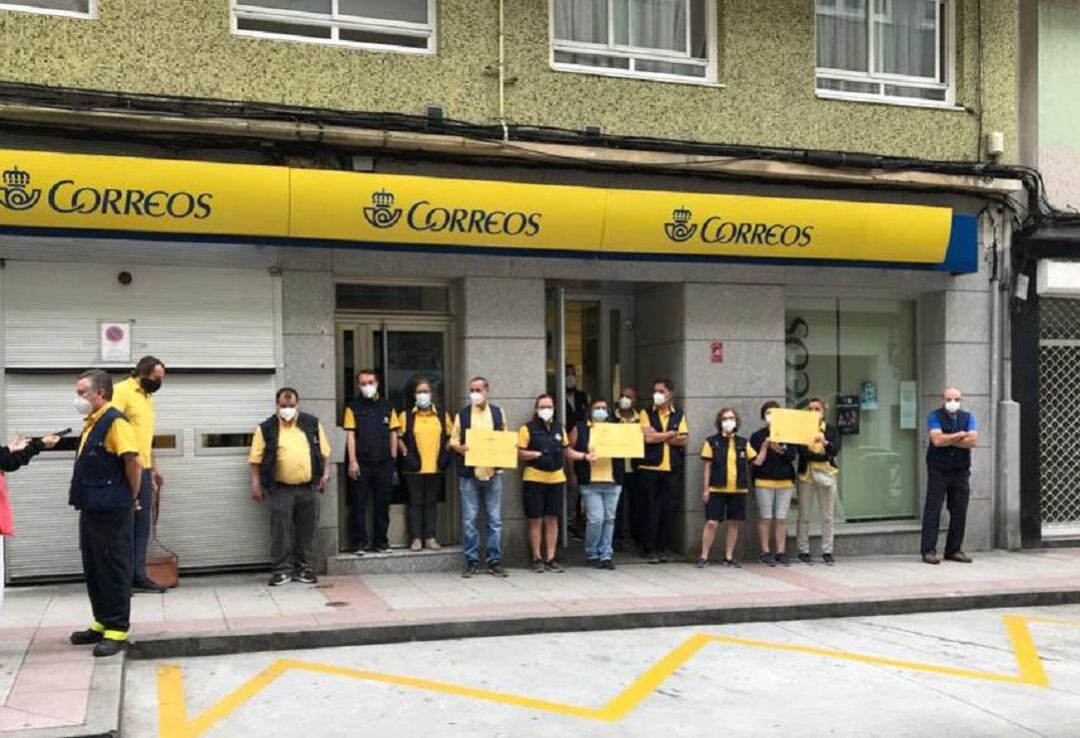 Trabajadores de Correos en huelga