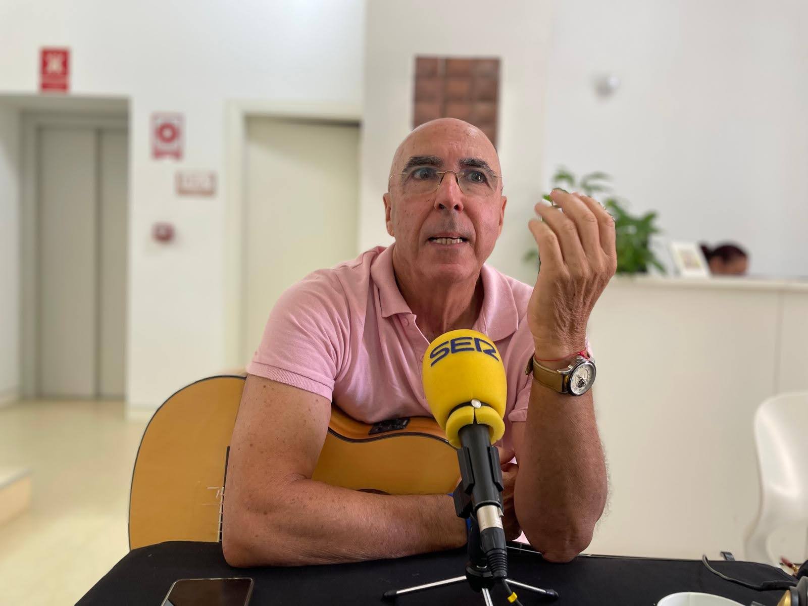 Pepe Torres en su intervención en el programa especial realizado desde el Museo Cruz Herrar de La Línea.