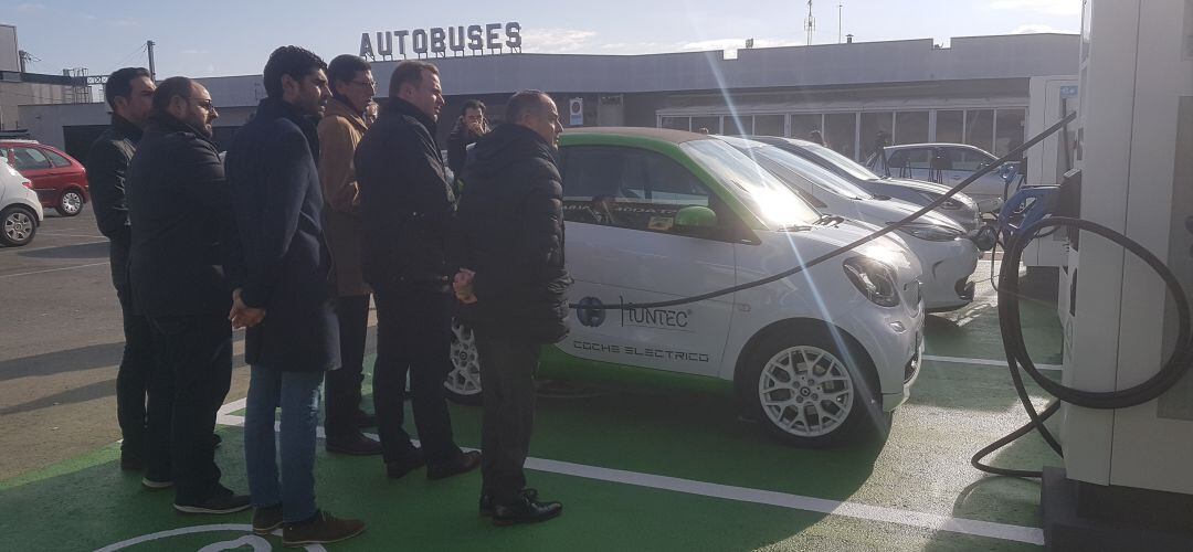 Imagen de la presentación de las electrolineras