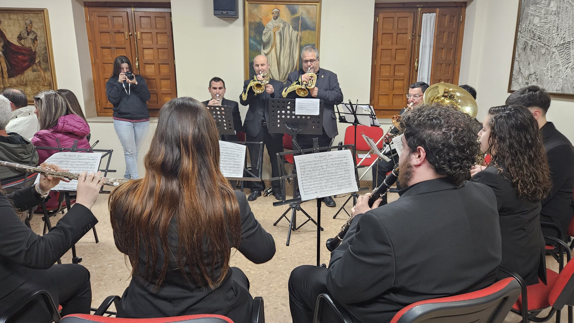 Momento de la interpretación de una de las marchas por el Grupo de Cámara &#039;Pedro Gámez Laserna&#039;