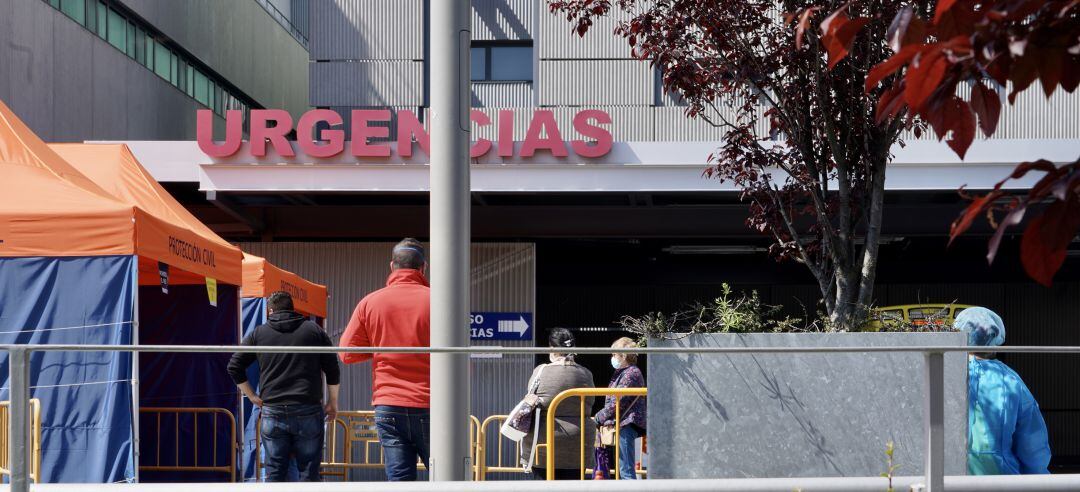 Acceso al Hospital Clínico