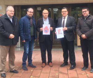 El presidente de ADECA, el director provincial de Economía y los secretarios de CCOO y UGT presentan esta campaña de prevención