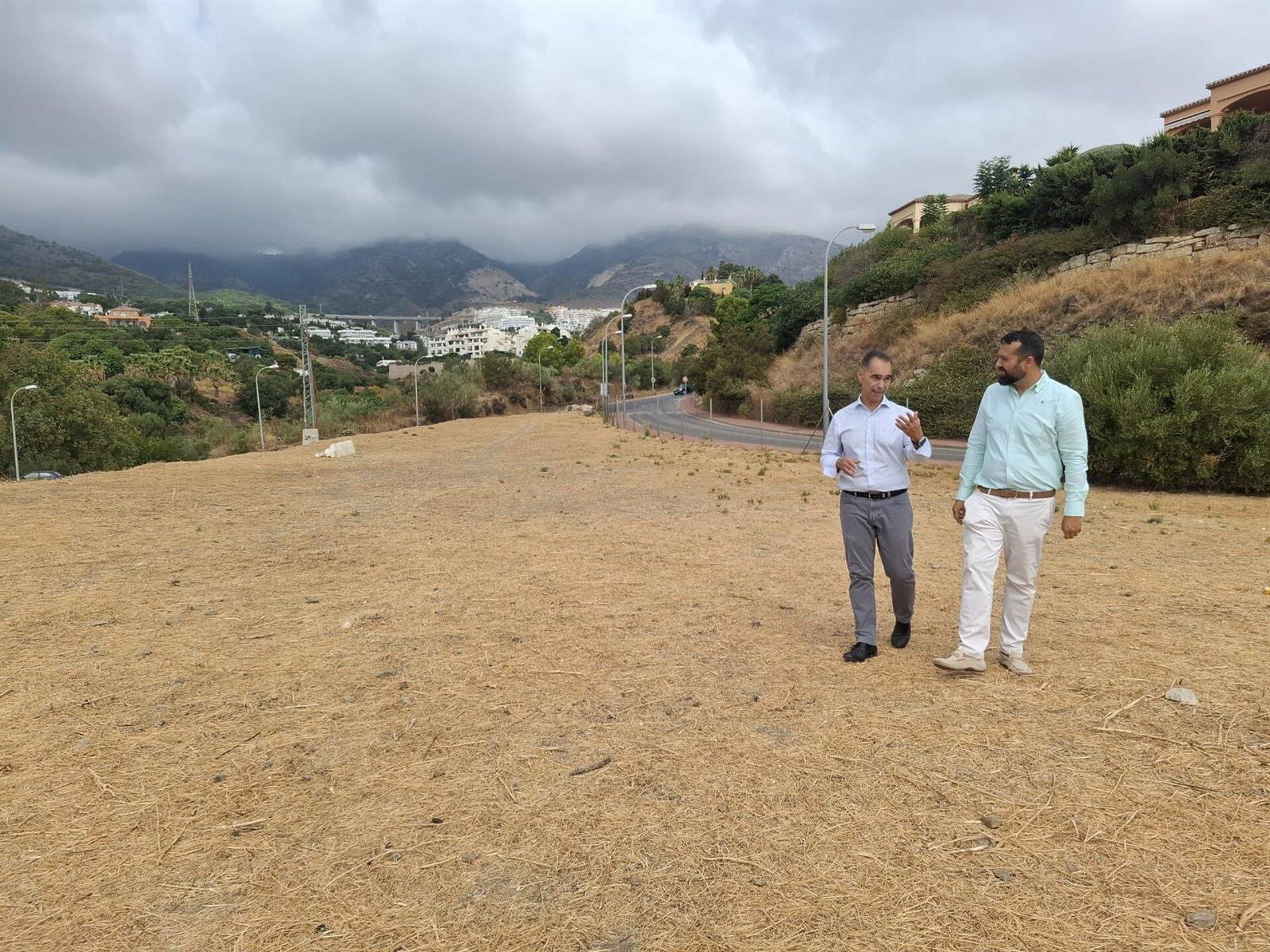 Momento de la visita a los terrenos