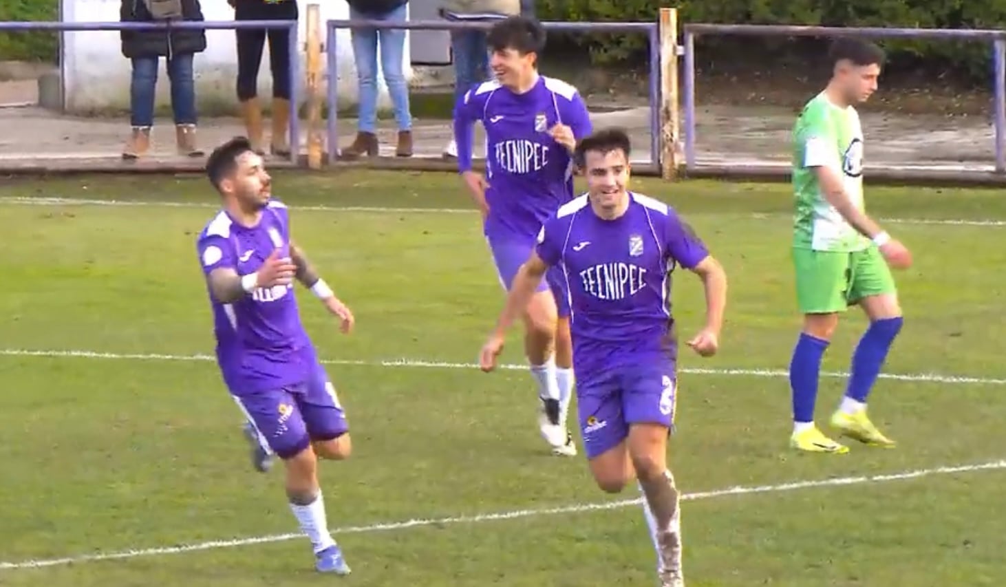 El Becerril celebra el gol