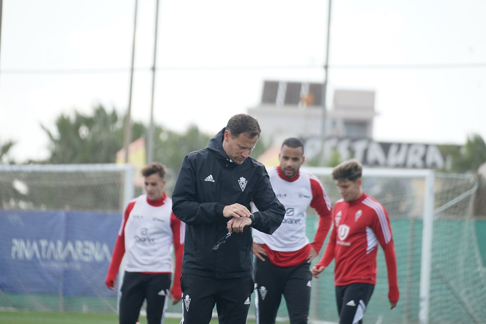 Mario Simón en un entrenamiento con el Real Murcia