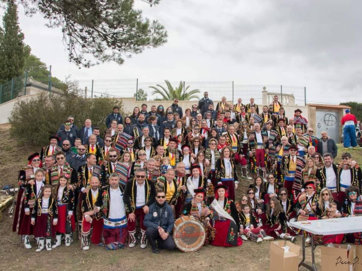 No hay fiestas sin los Contrabandistas de Banyeres de Mariola