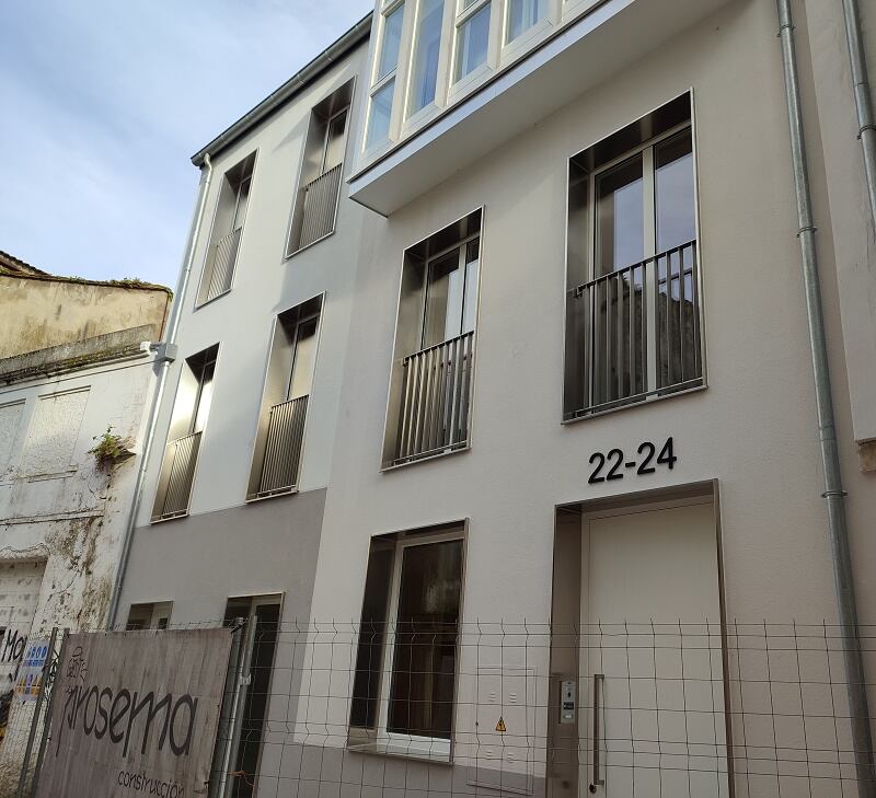 En el número 22-24 de Carmen Curuxeiras se habilitan dos viviendas adaptadas