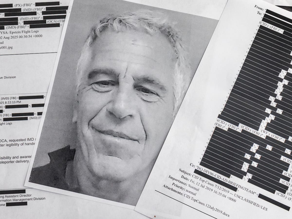 Jeffrey Epstein, el depredador sexual que además era un traficante de información sensible